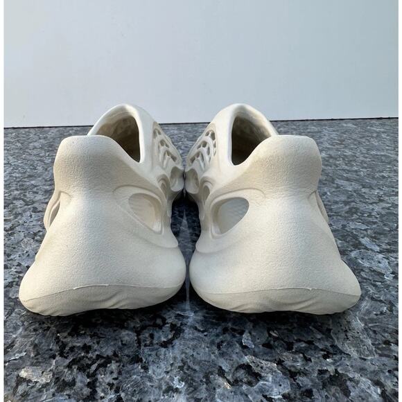 Adidas Yeezy Foam RNNR Shoes Mens Size 7 US Sand Slip On EVA Slides main image 7